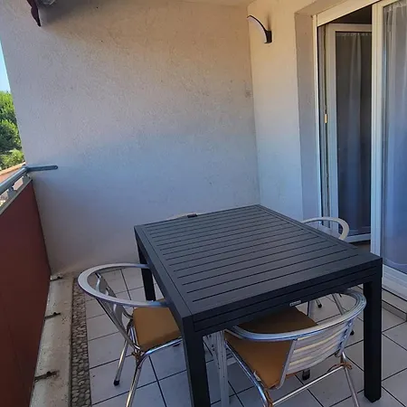 With Balcony Near The Appartement *
